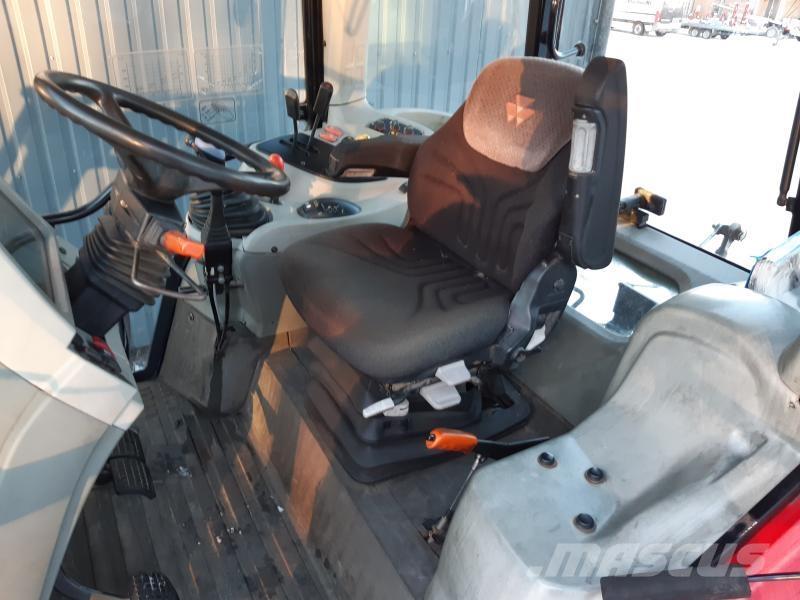 Massey Ferguson 5445 الجرارات