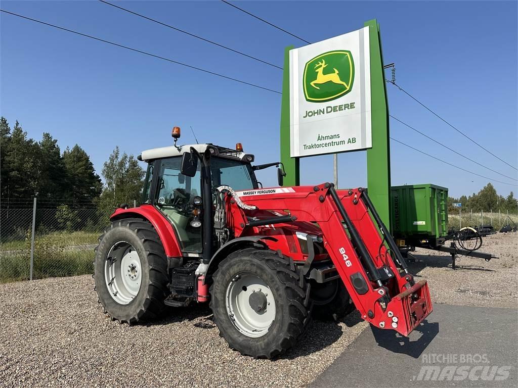 Massey Ferguson 5712 الجرارات