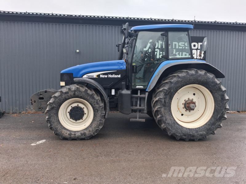 New Holland TM 190 الجرارات
