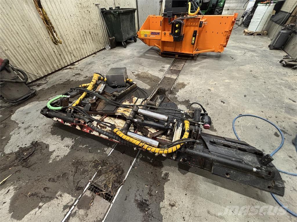  Underbett till Traktor ملحقات ومكونات أخرى