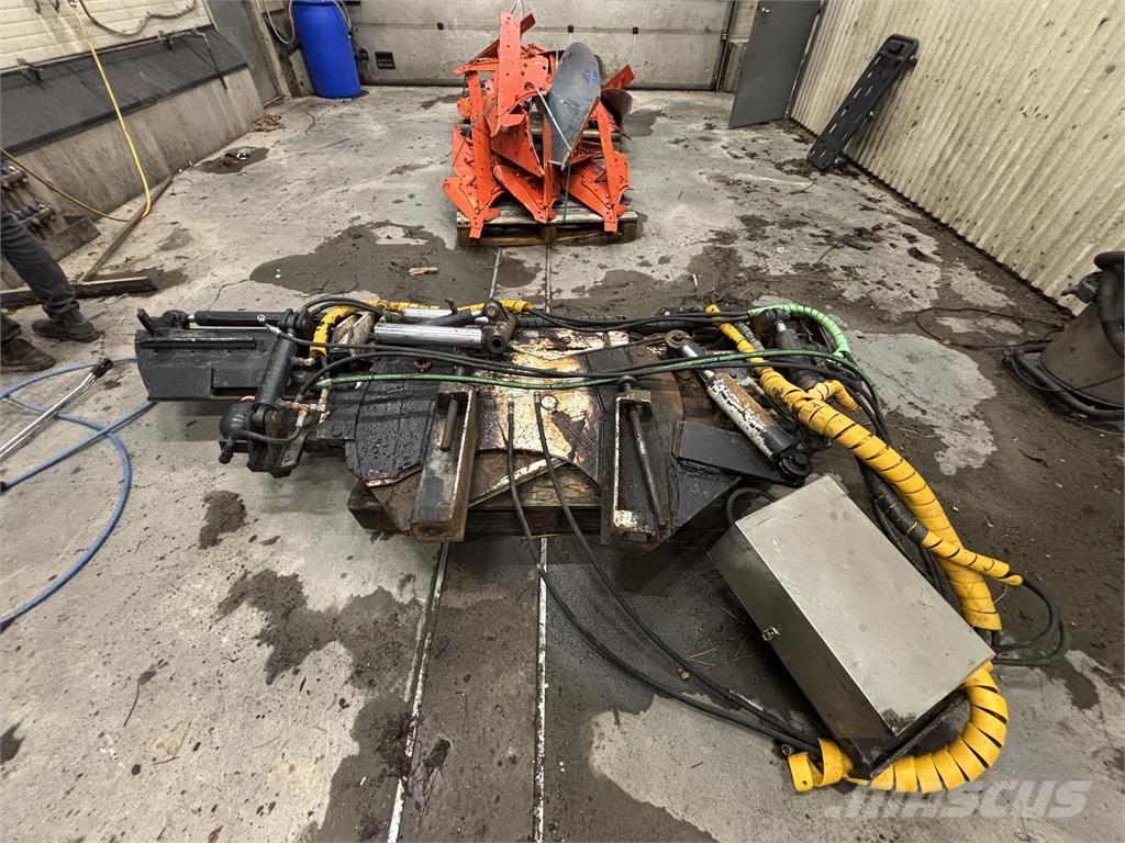  Underbett till Traktor ملحقات ومكونات أخرى