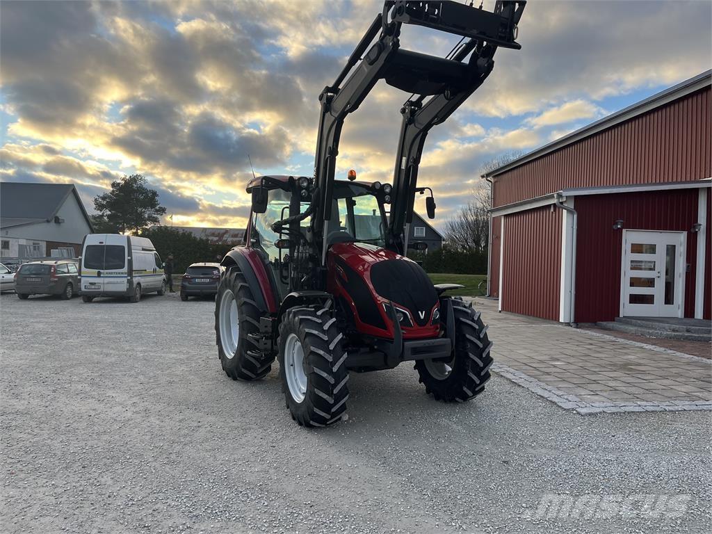 Valtra A 84 الجرارات