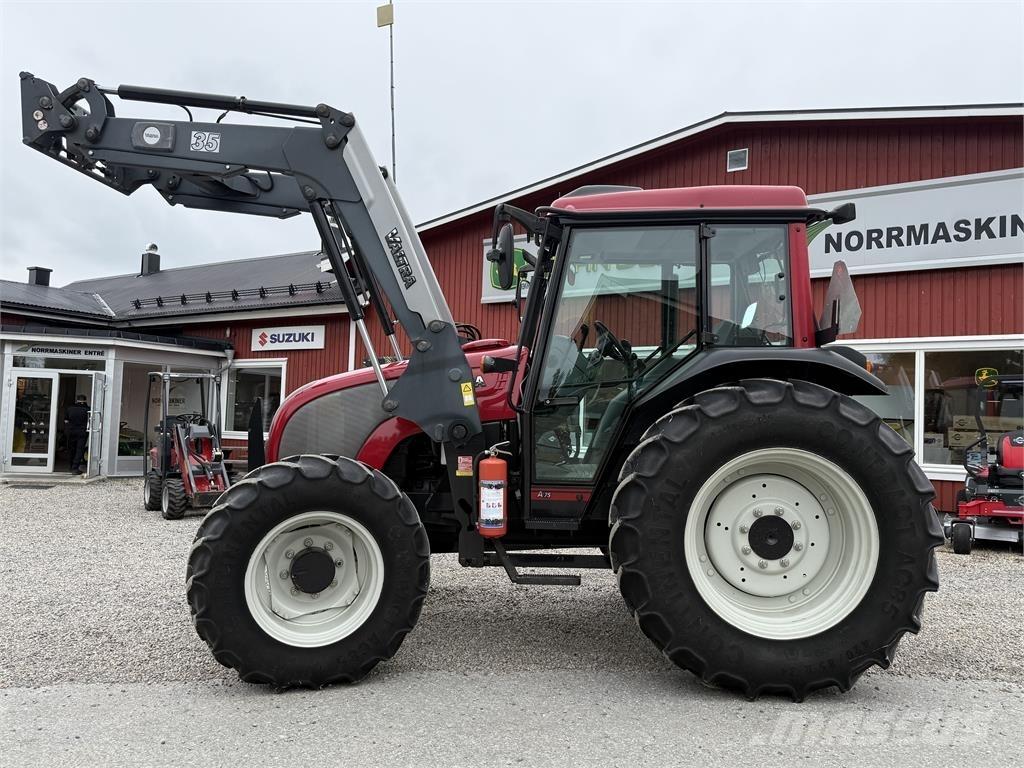 Valtra A75 الجرارات