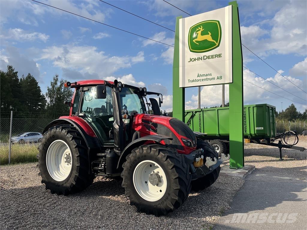 Valtra N174 الجرارات