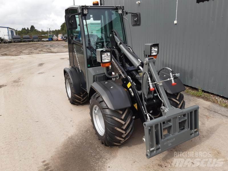 Weidemann 1260LP Black لوادر ذات جرافات عكسية