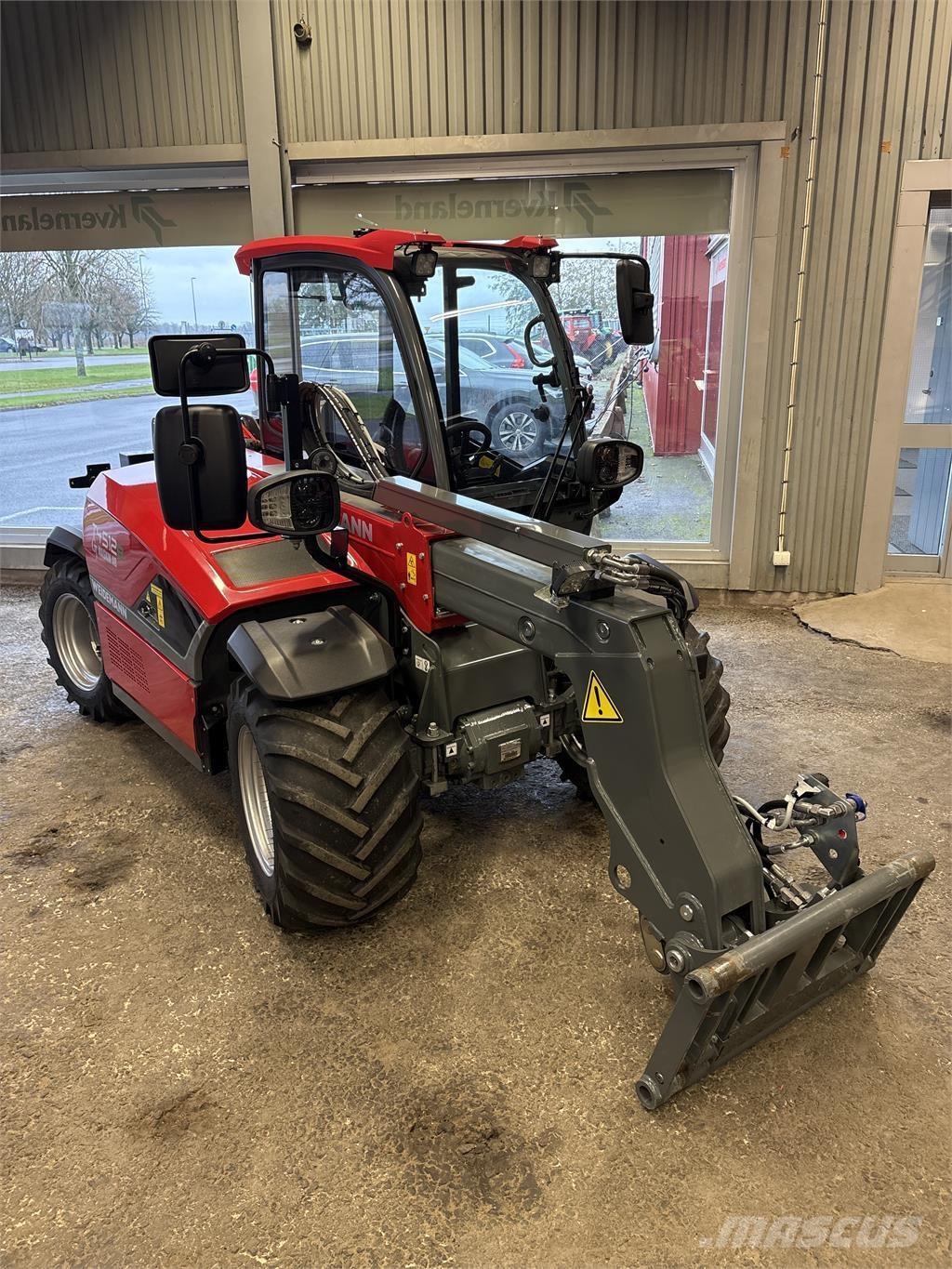 Weidemann 4512 E لوادر انزلاقية التوجيه