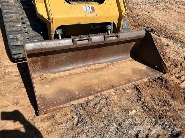 Bobcat 67 Smooth دلاء