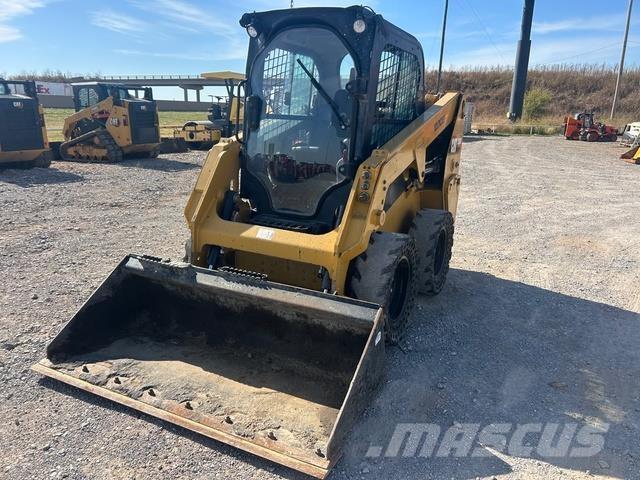 CAT 226D الإطارات والعجلات والحافات