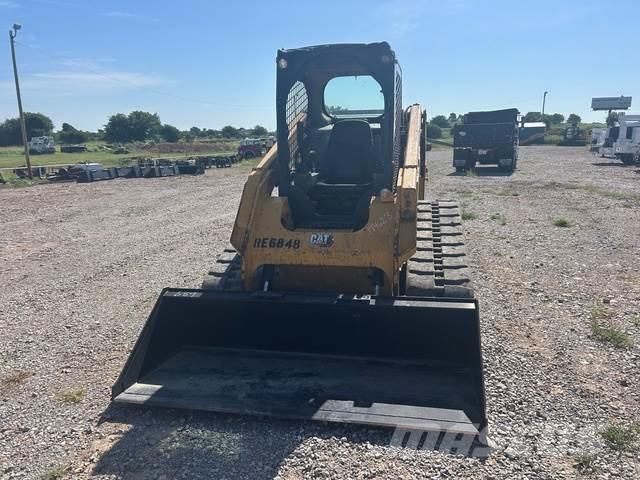 CAT 279D3 لوادر انزلاقية التوجيه