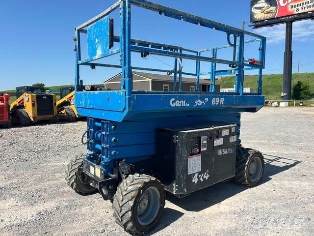 Genie GS3369 RT رافعات مقصية الشكل