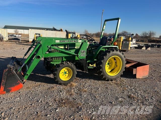 John Deere 790 معدات البناء - غير ذلك