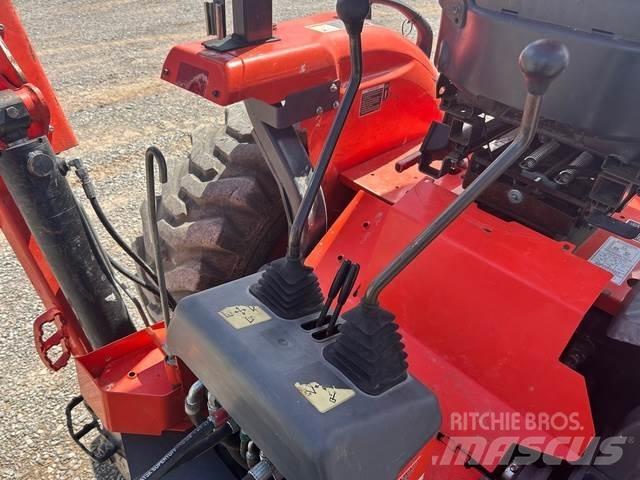 Kubota L47 لوادر ذات جرافات عكسية