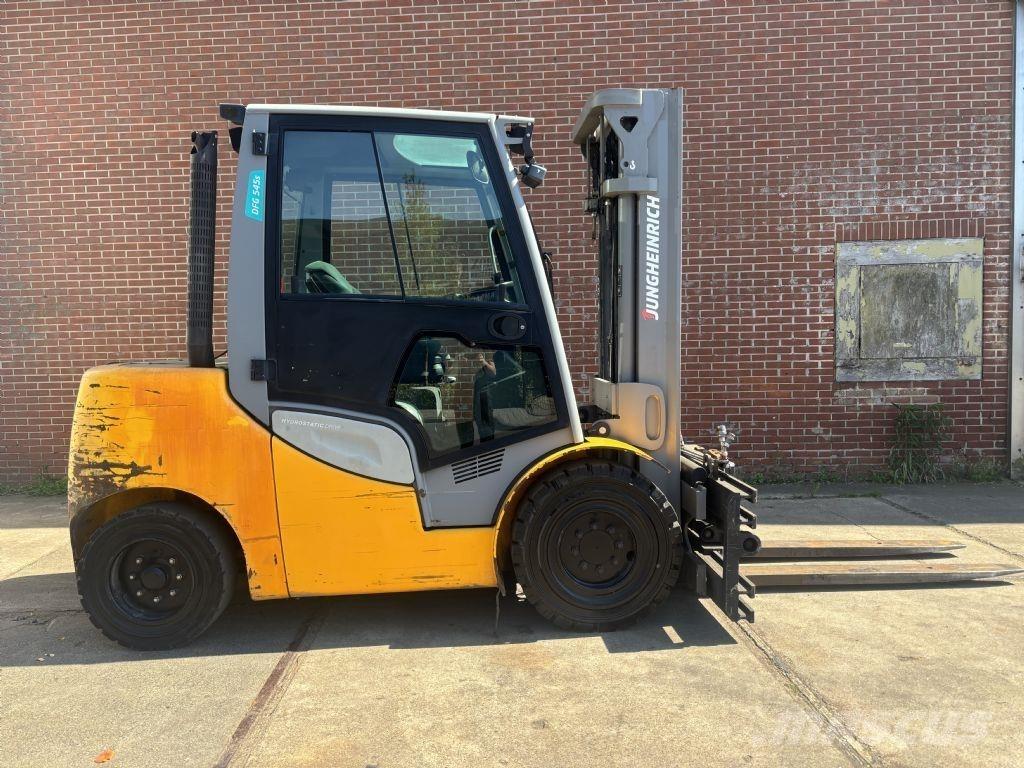 Jungheinrich DFG 545s شاحنات الديزل