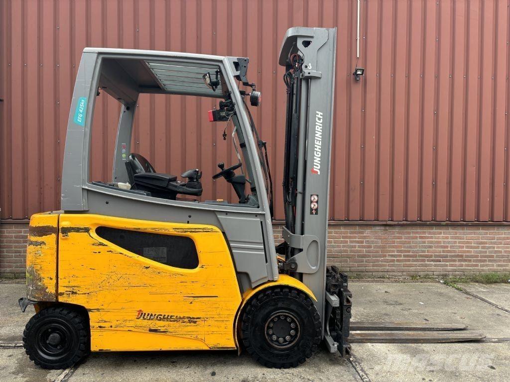 Jungheinrich EFG 425ks شاحنات ذات رافعات شوكية تعمل بالكهرباء