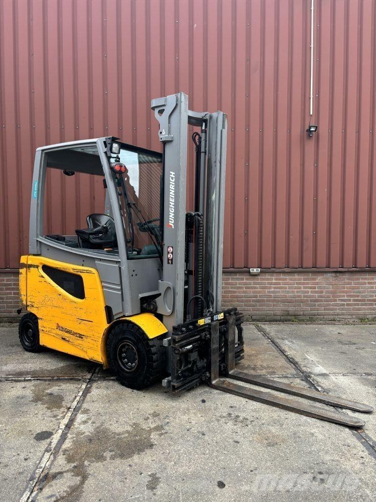 Jungheinrich EFG 425ks شاحنات ذات رافعات شوكية تعمل بالكهرباء