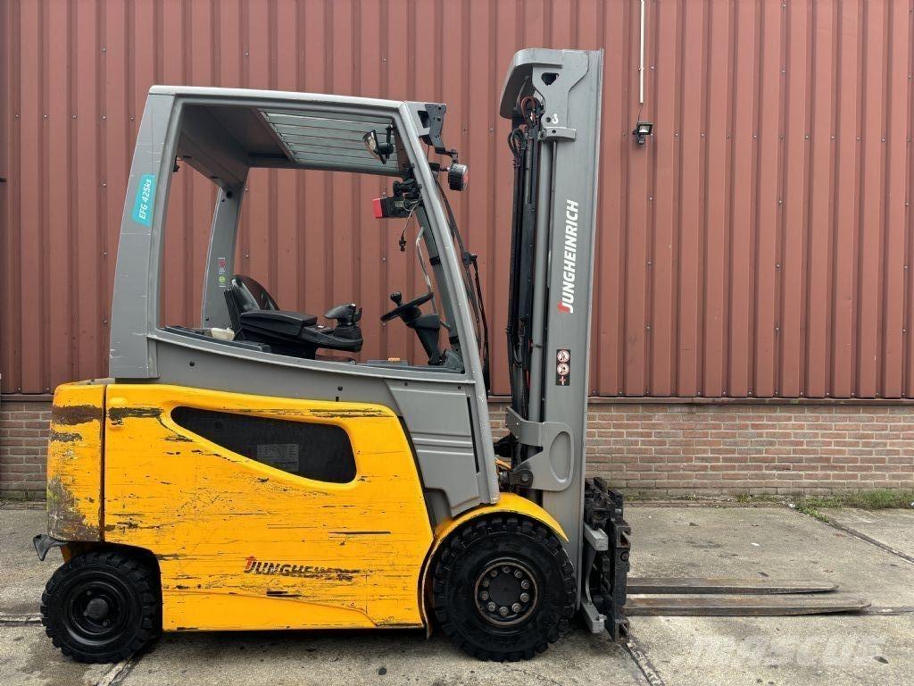 Jungheinrich EFG 425ks شاحنات ذات رافعات شوكية تعمل بالكهرباء