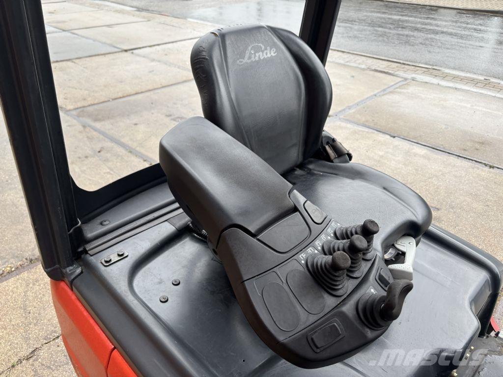 Linde E14-02 شاحنات ذات رافعات شوكية تعمل بالكهرباء