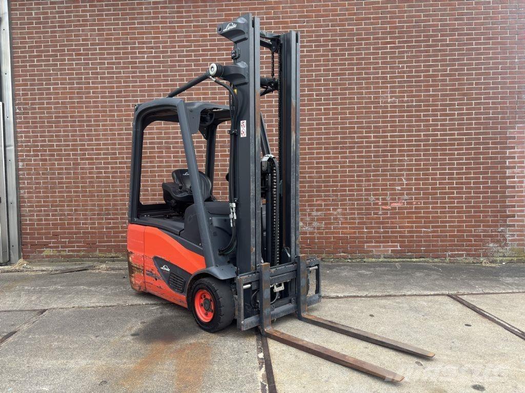 Linde E15-02 شاحنات ذات رافعات شوكية تعمل بالكهرباء