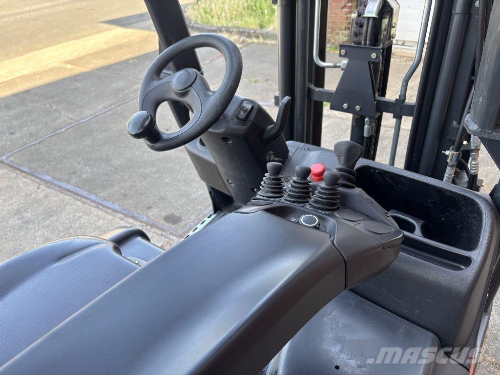 Linde E16C-02 شاحنات ذات رافعات شوكية تعمل بالكهرباء