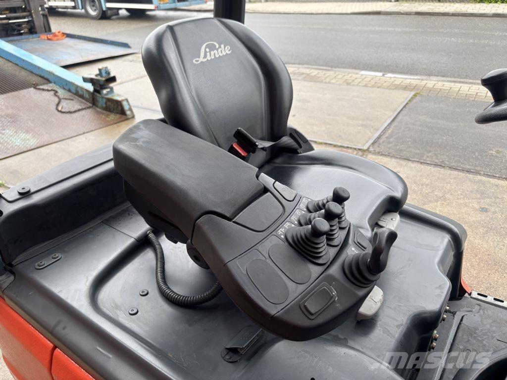 Linde E18-02 شاحنات ذات رافعات شوكية تعمل بالكهرباء