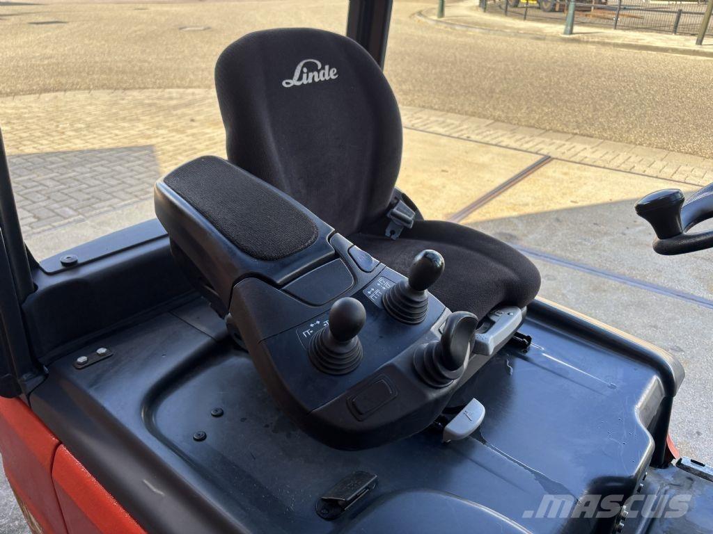 Linde E18L-02 شاحنات ذات رافعات شوكية تعمل بالكهرباء