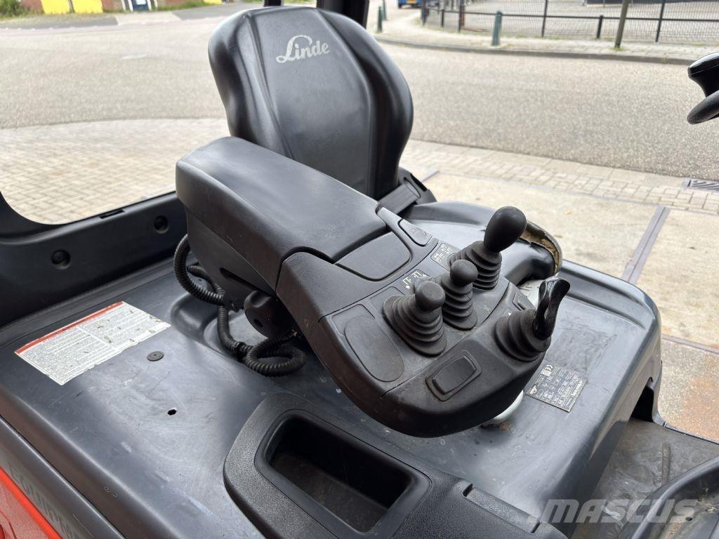 Linde E25H-01/600 شاحنات ذات رافعات شوكية تعمل بالكهرباء