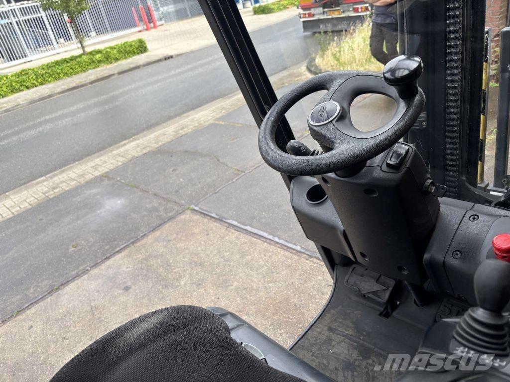 Linde E25HL-01/600 شاحنات ذات رافعات شوكية تعمل بالكهرباء