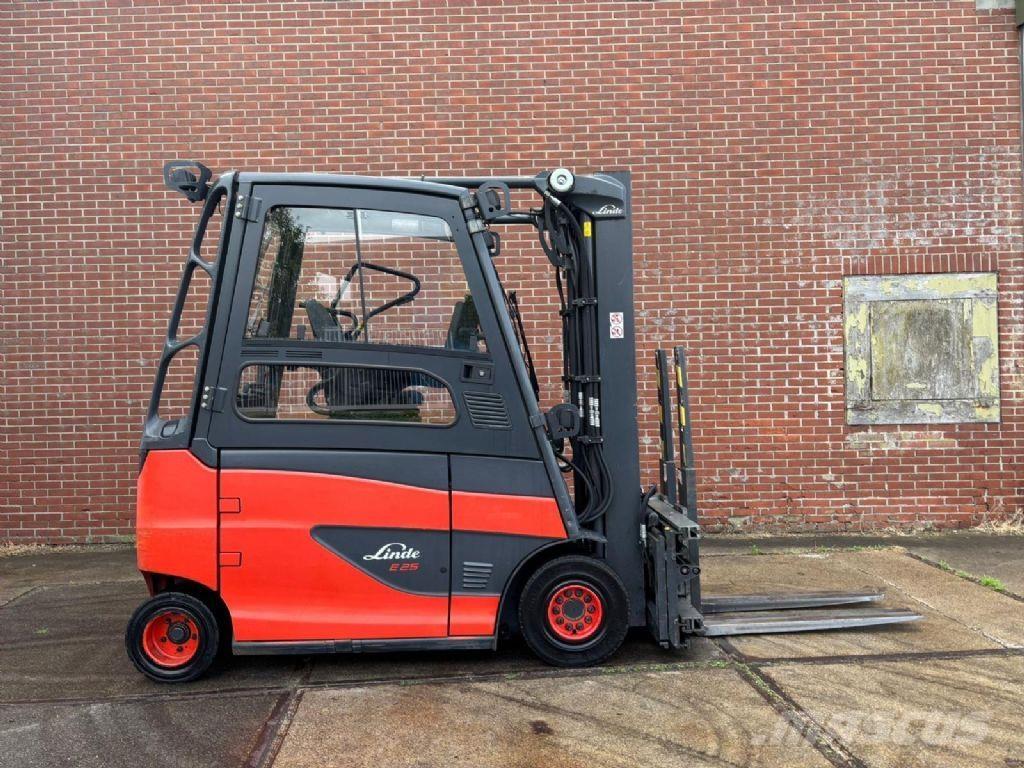 Linde E25HL-01/600 شاحنات ذات رافعات شوكية تعمل بالكهرباء