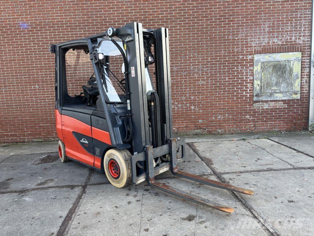 Linde E25HL-01/600 شاحنات ذات رافعات شوكية تعمل بالكهرباء