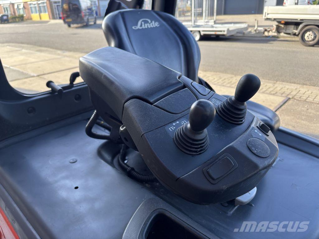 Linde E25HL-01/600 شاحنات ذات رافعات شوكية تعمل بالكهرباء