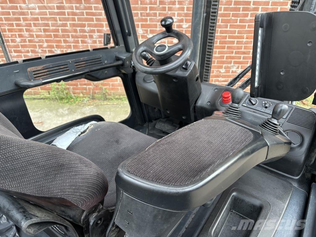 Linde E25L-01 شاحنات ذات رافعات شوكية تعمل بالكهرباء