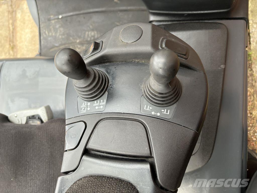 Linde E25L-01 شاحنات ذات رافعات شوكية تعمل بالكهرباء