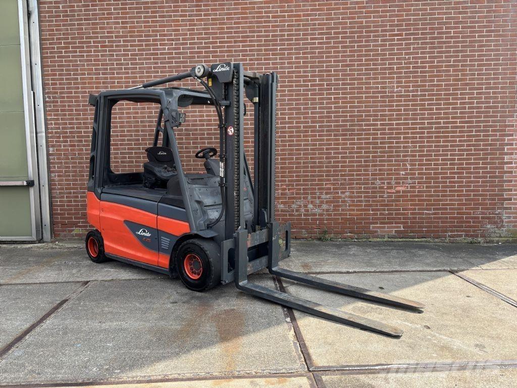 Linde E25L-01 شاحنات ذات رافعات شوكية تعمل بالكهرباء