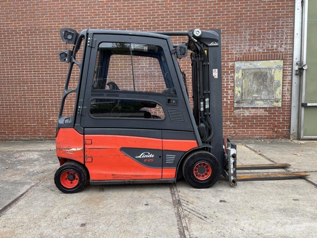 Linde E25L-01 شاحنات ذات رافعات شوكية تعمل بالكهرباء