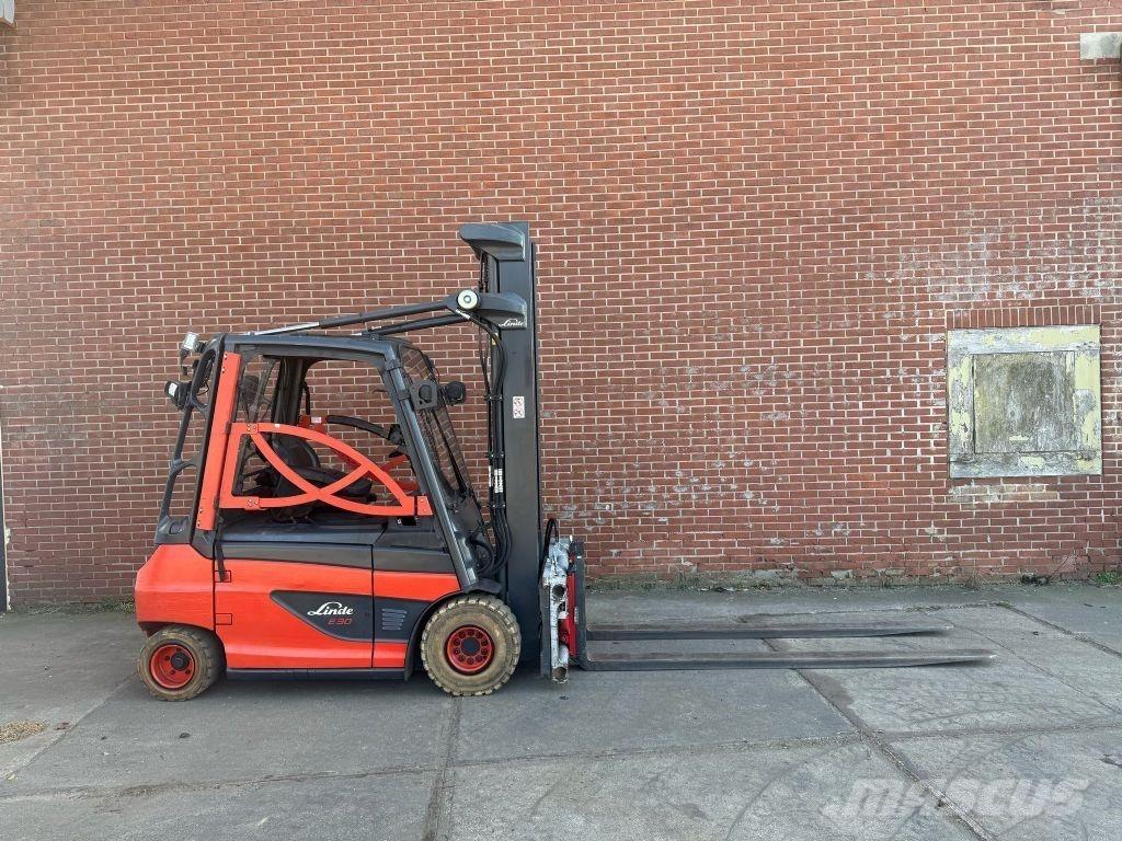 Linde E30-01 شاحنات ذات رافعات شوكية تعمل بالكهرباء