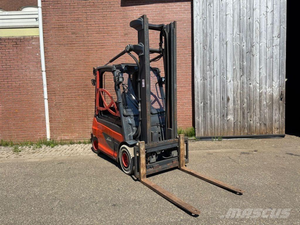 Linde E30-01 شاحنات ذات رافعات شوكية تعمل بالكهرباء