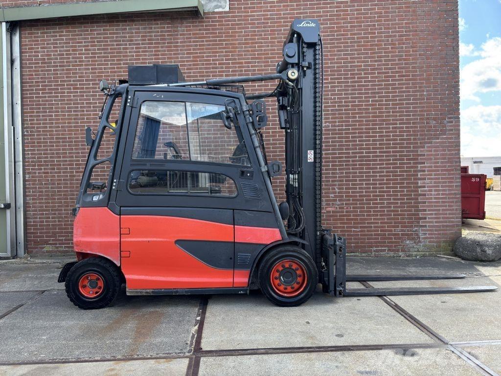 Linde E40HL-01/600 شاحنات ذات رافعات شوكية تعمل بالكهرباء