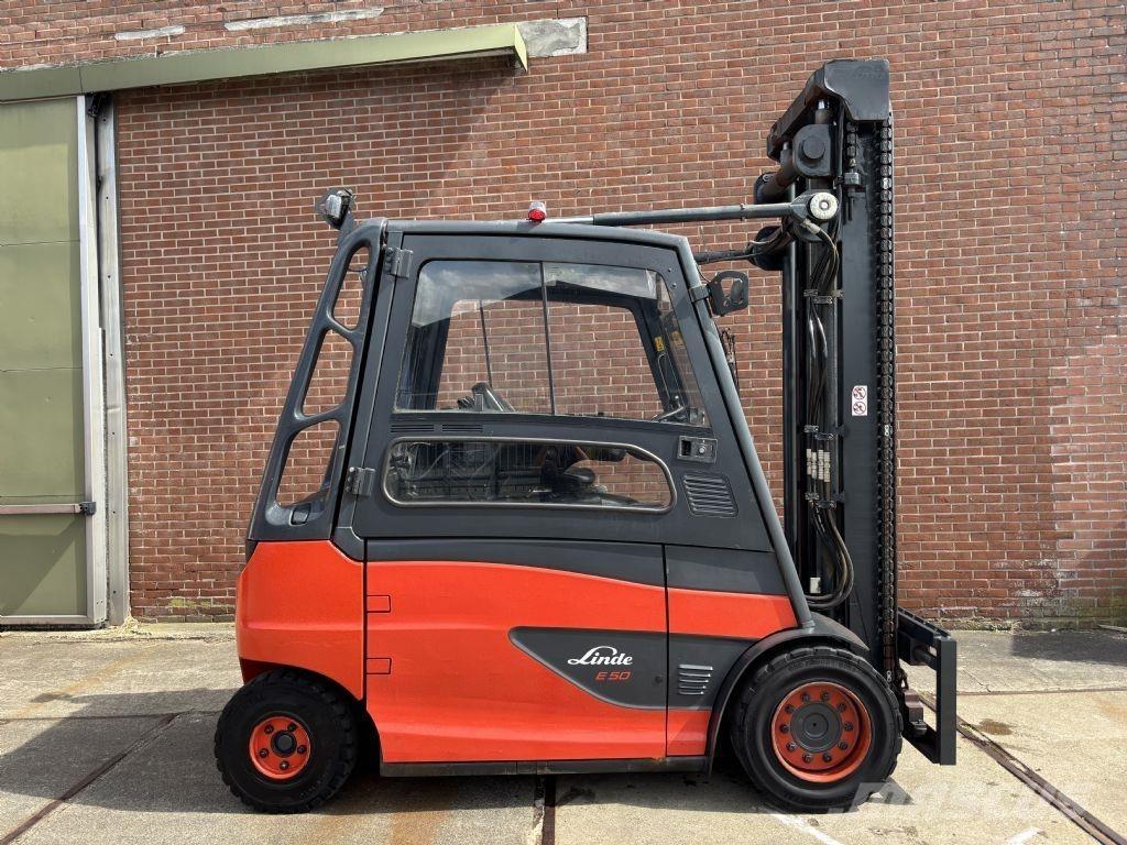 Linde E50HL-01/600 شاحنات ذات رافعات شوكية تعمل بالكهرباء