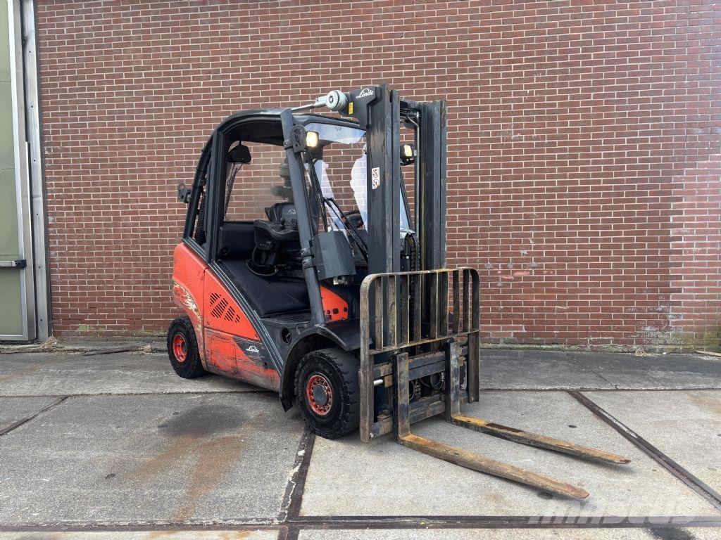 Linde H25D-02 شاحنات الديزل