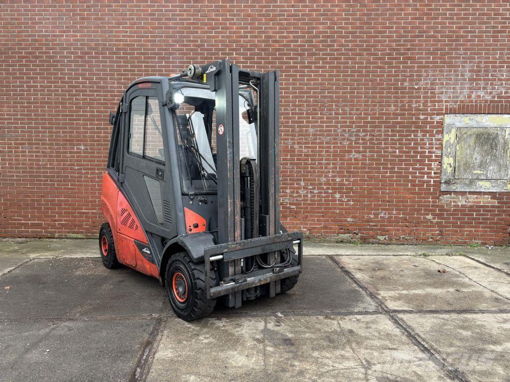 Linde H25D-02 شاحنات الديزل