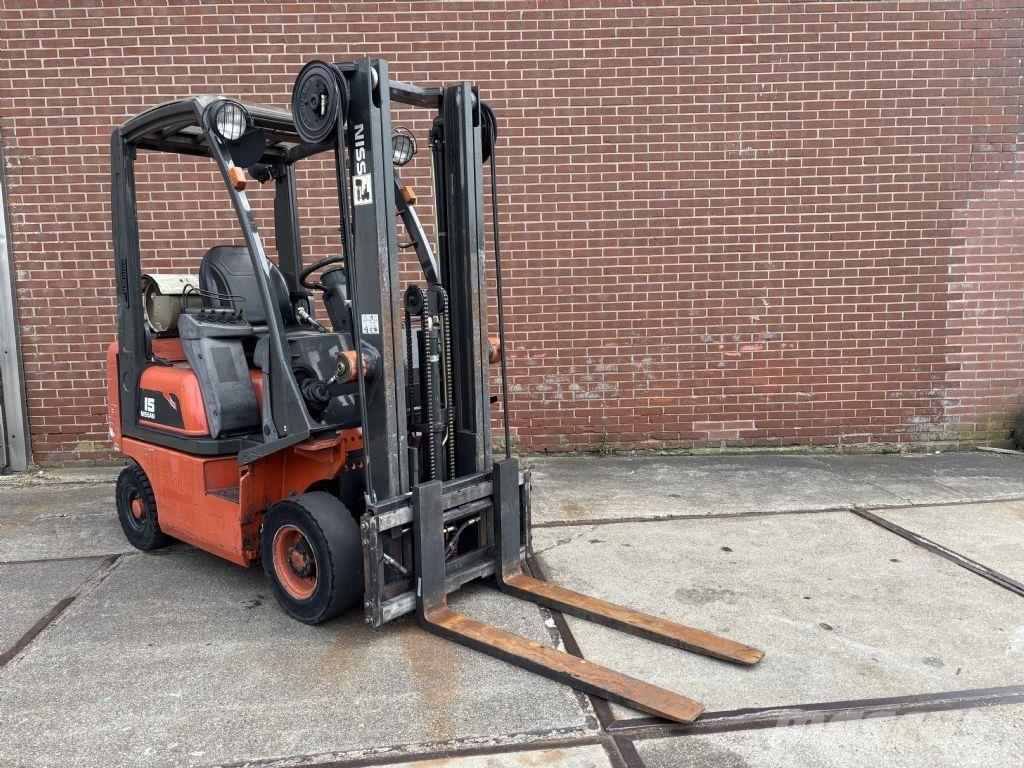 Nissan PD01A15PO شاحنات LPG