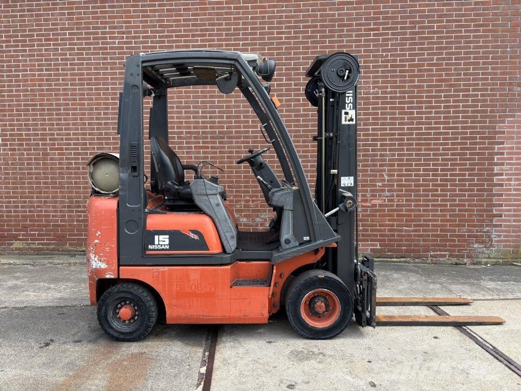 Nissan PD01A15PO شاحنات LPG