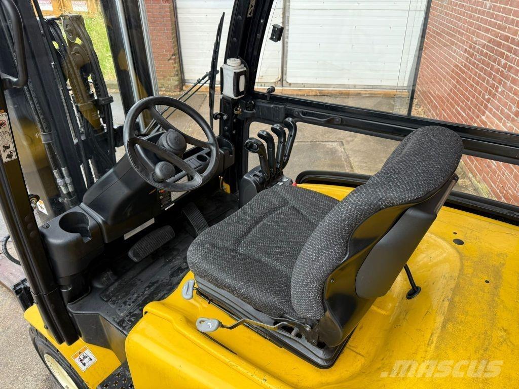 Yale ERP35VL F2945 شاحنات ذات رافعات شوكية تعمل بالكهرباء