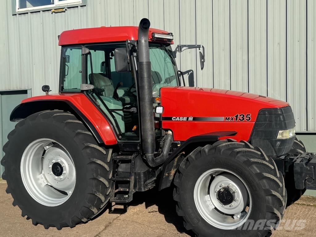 CASE MX 135 الجرارات