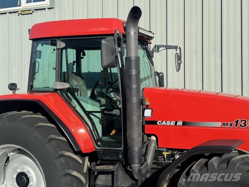 CASE MX 135 الجرارات