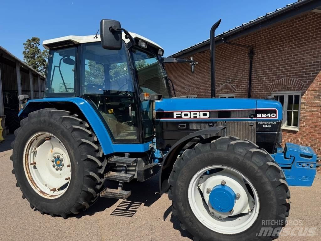 Ford 8240 SLE الجرارات
