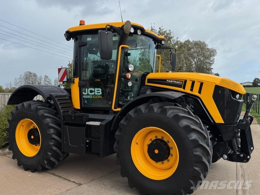 JCB 4220 iCON الجرارات