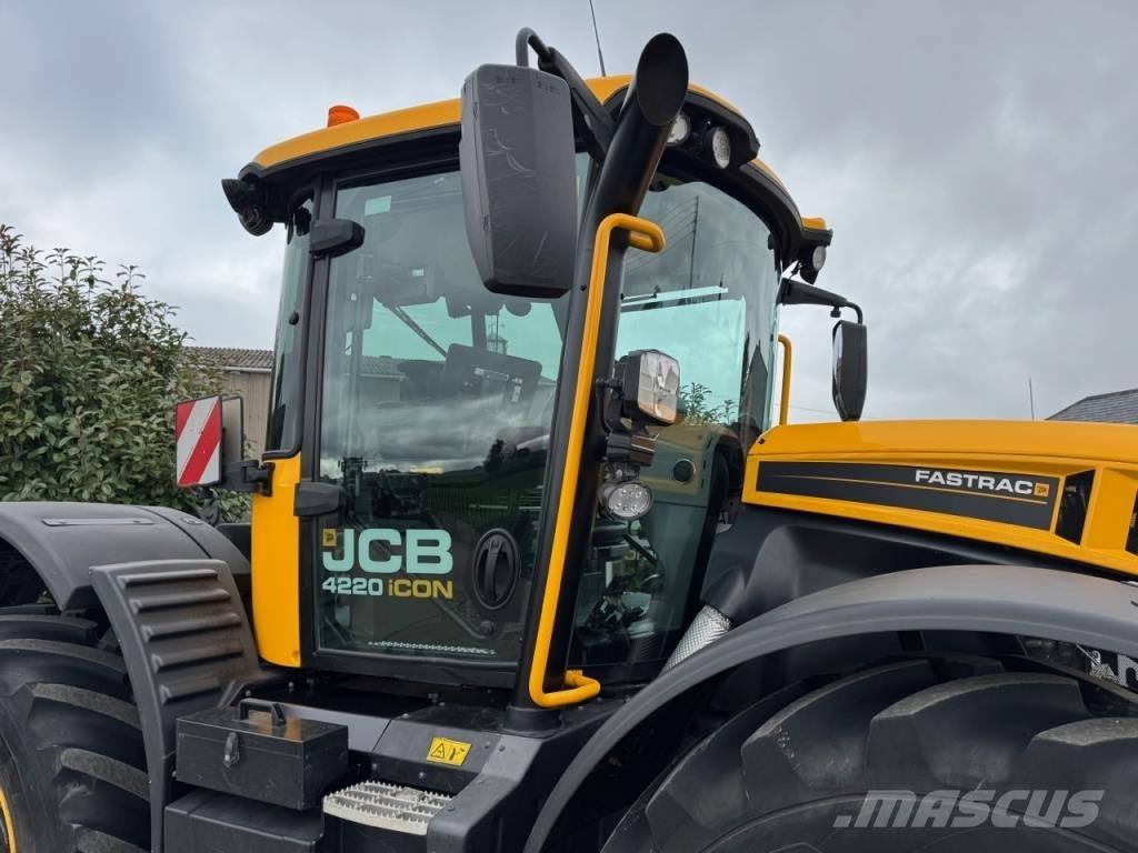 JCB 4220 iCON الجرارات