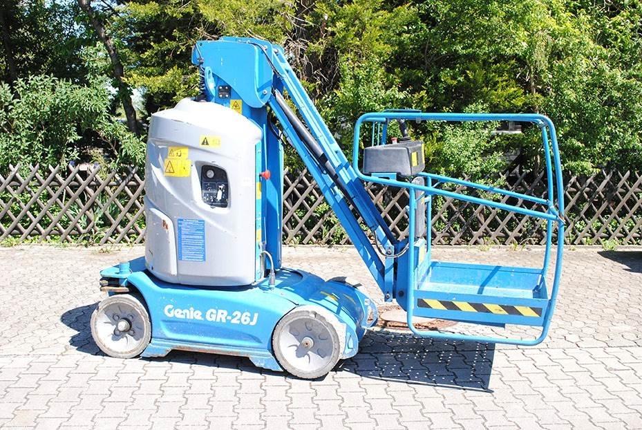 Genie GR26 J رافعات سلة تلسكوبية