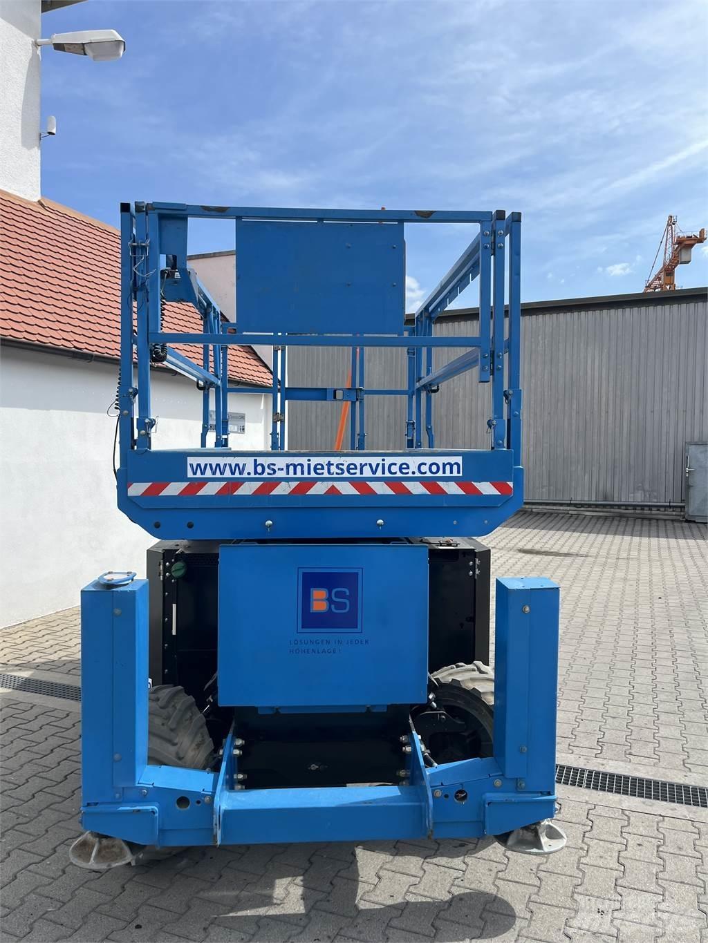 Genie GS 3369 BE رافعات مقصية الشكل
